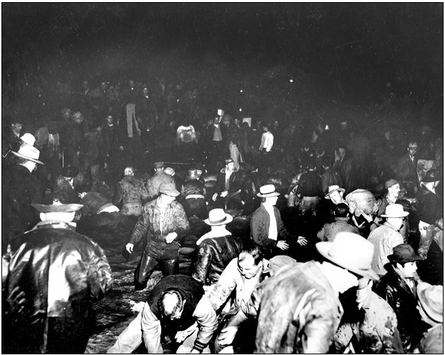 Teams Placing Sandbags (Older B&W photo)